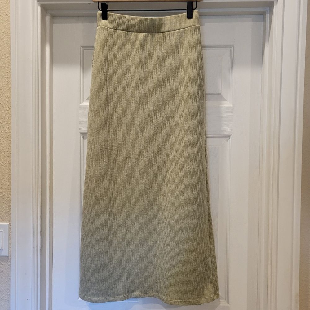 Halara Ribbed High Waisted Split Hem A Line Maxi Casual Skirt, Medium